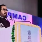 Prataprao Jadhav calls for wider use of Hindi for public outreach