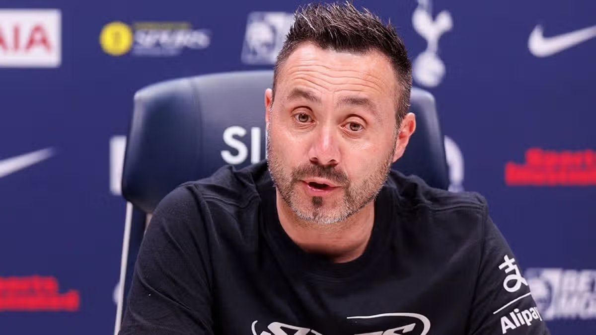 Roberto De Zerbi provides triple injury boost and drops 'crazy' Tottenham transfer hint