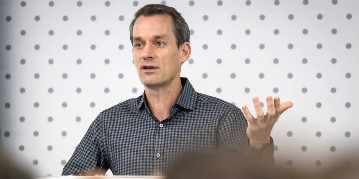 Jeff Dean's Final Hours at Google Began With 'Emotional' Video Chat