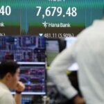 Asia markets tumble as tech rout deepens