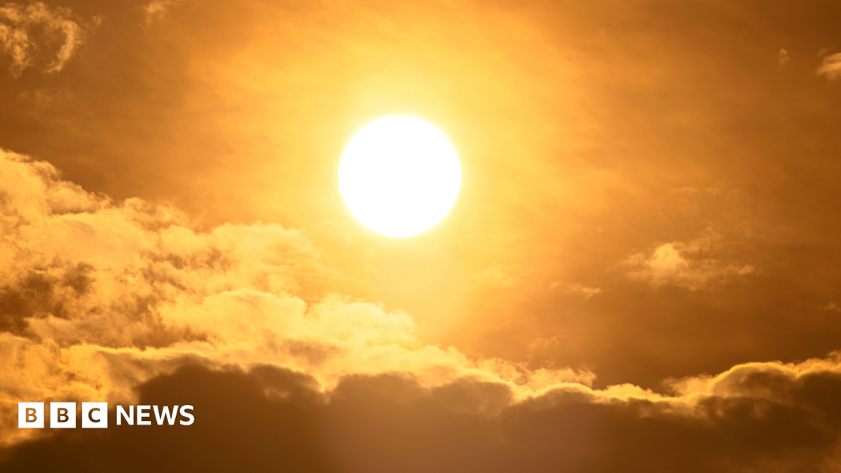 Hot weather 'unprecedented', says Reading based weather scientists