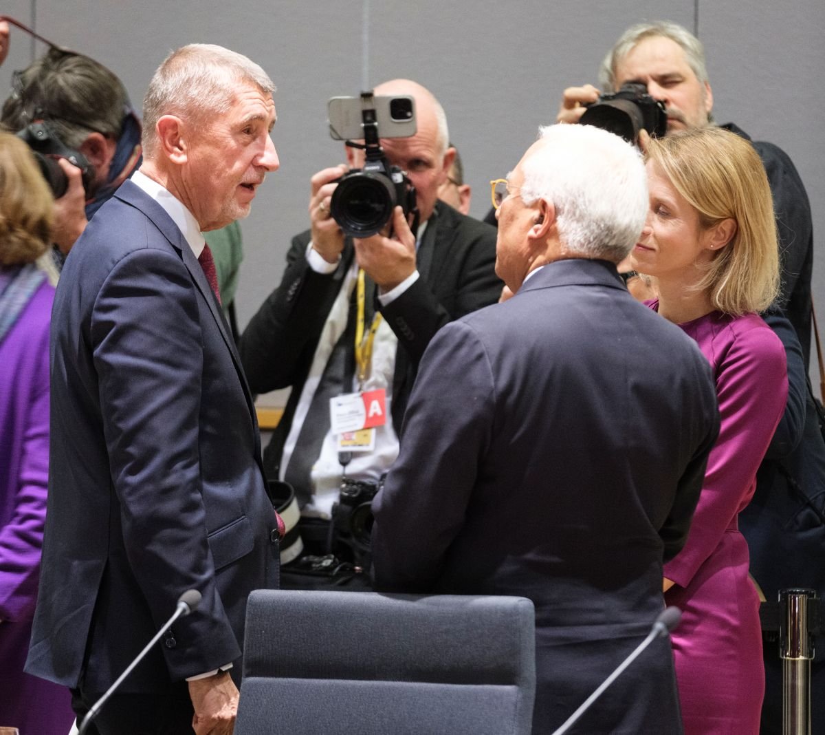 Prague, Bratislava tie EU carbon price to €2 tn budget negotiations