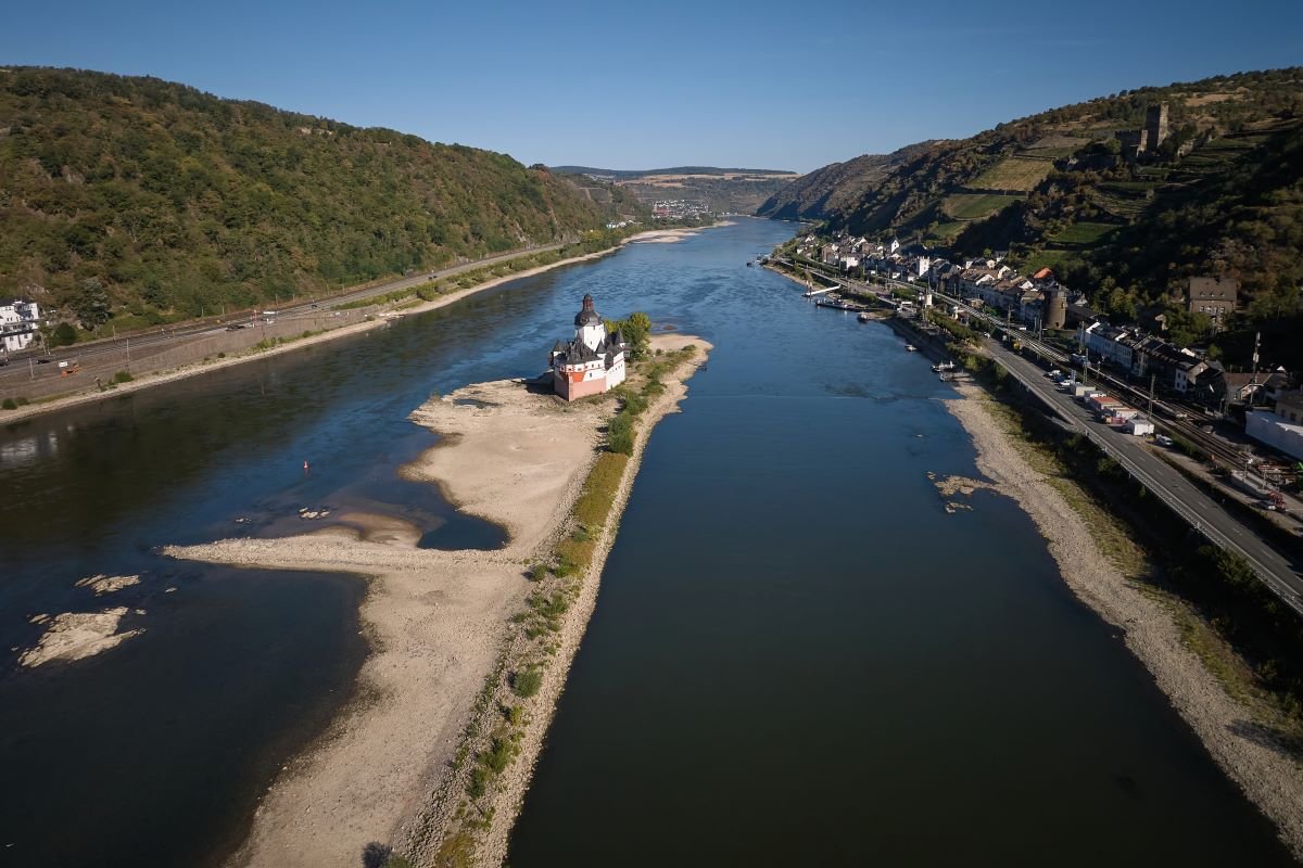 Rhine deepening plans divide German government