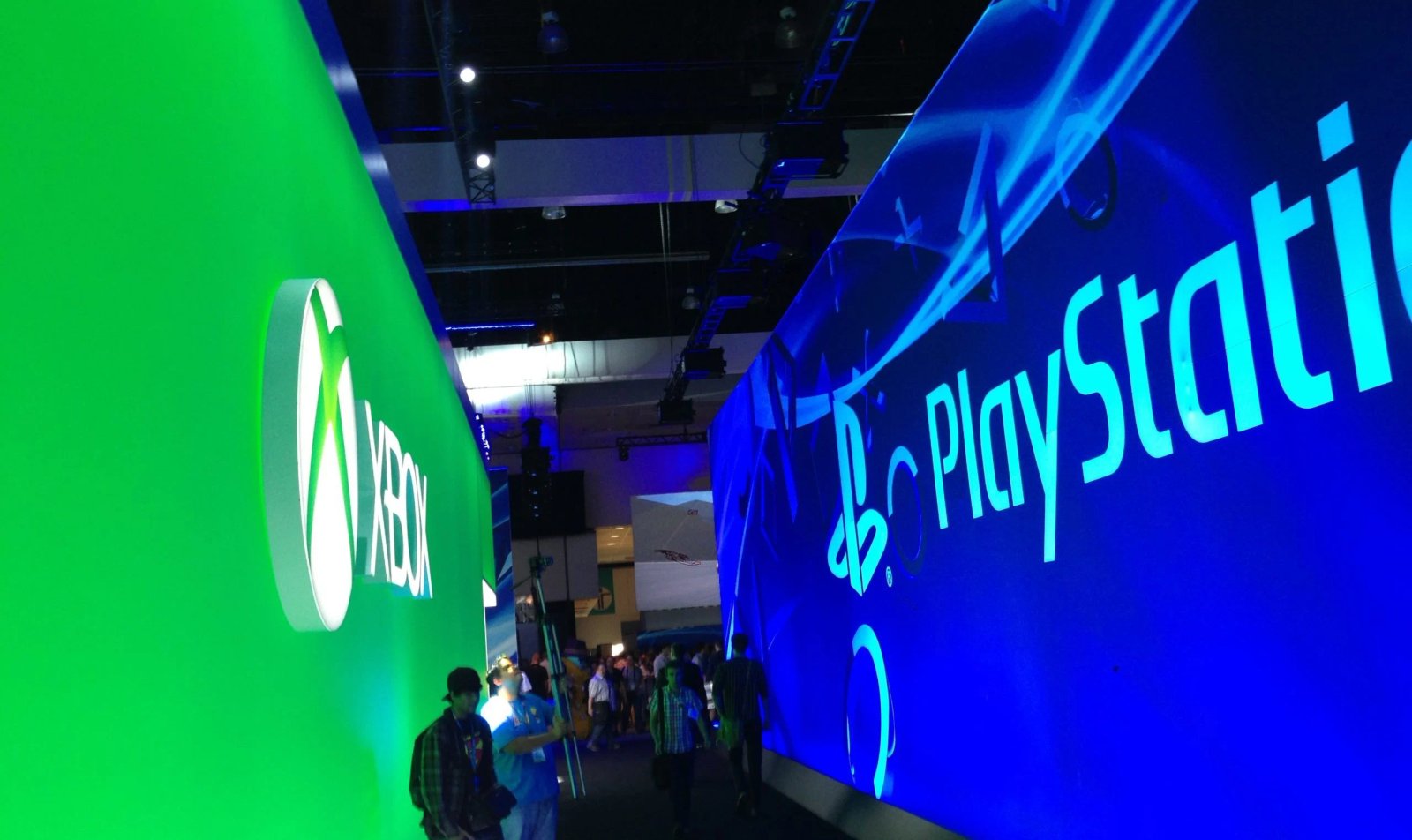 Launching PS6 and Xbox Helix at $1,000 could lead to a nearly 40% drop in sales over five years, analyst warns