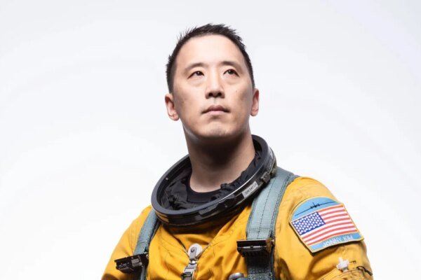 Jonny Kim, Navy astronaut, doctor and former SEAL, departs NASA