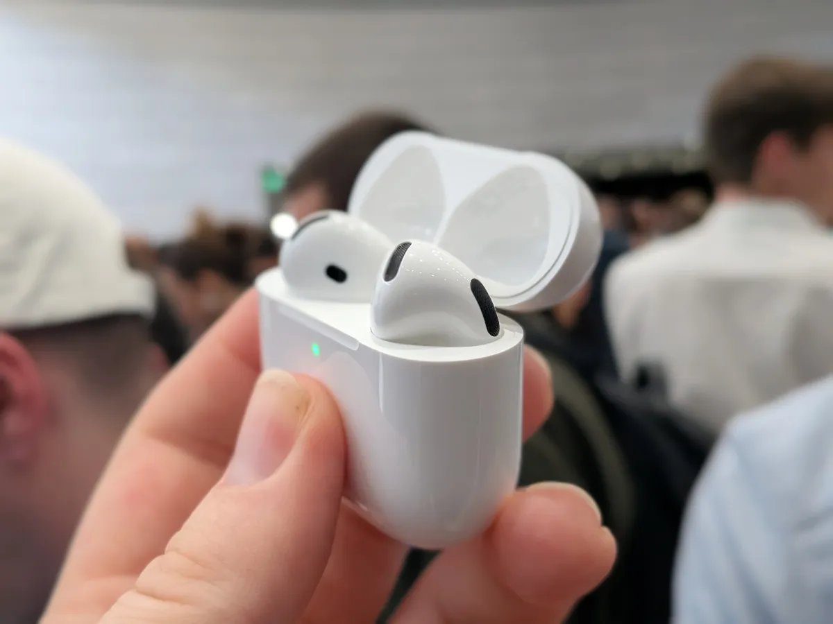 Apple's new macOS update reportedly contains a video of AirPods with a camera