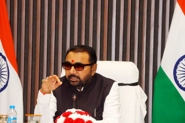 Hindi can strengthen good governance, public outreach of Ayush: Prataprao Jadhav