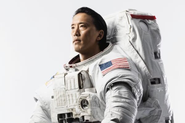 Jonny Kim’s resume already lists Navy SEAL, astronaut, doctor. He’s now returning to active duty.