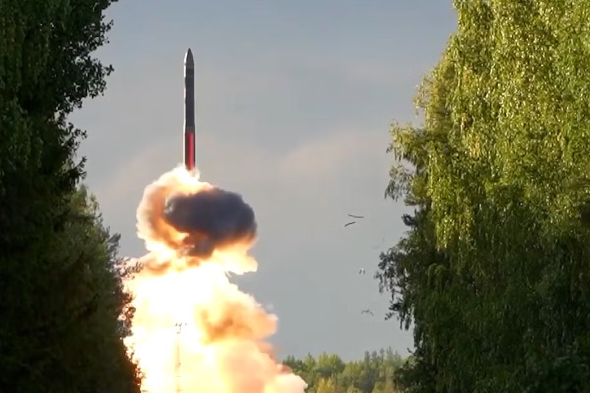 Russia-Ukraine war latest: Putin fires nuclear-capable missile that could reach US days after CIA chief’s visit