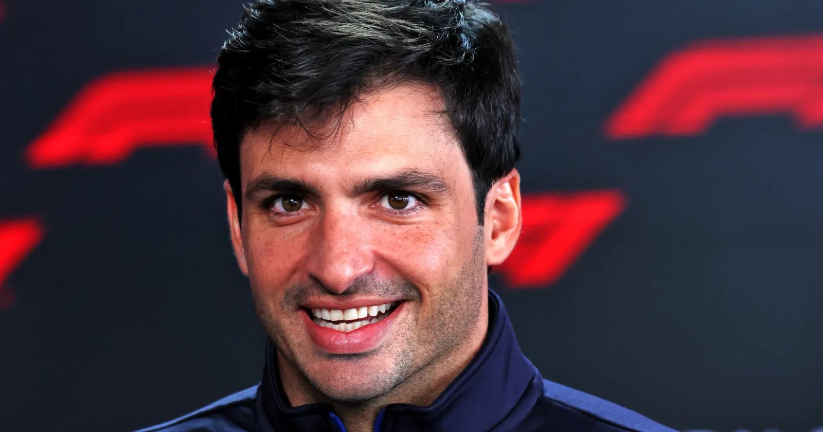 Carlos Sainz signs new multi-year F1 contract