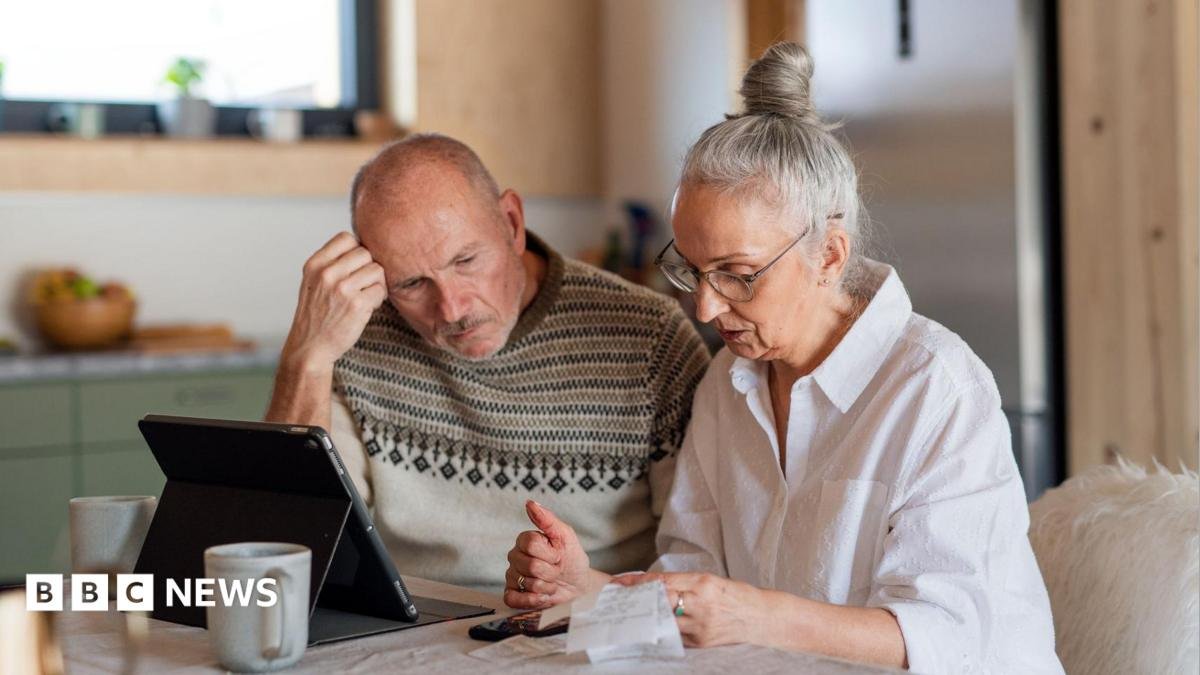 Jump in energy bills drives inflation to 2.9% - the highest rate for four months