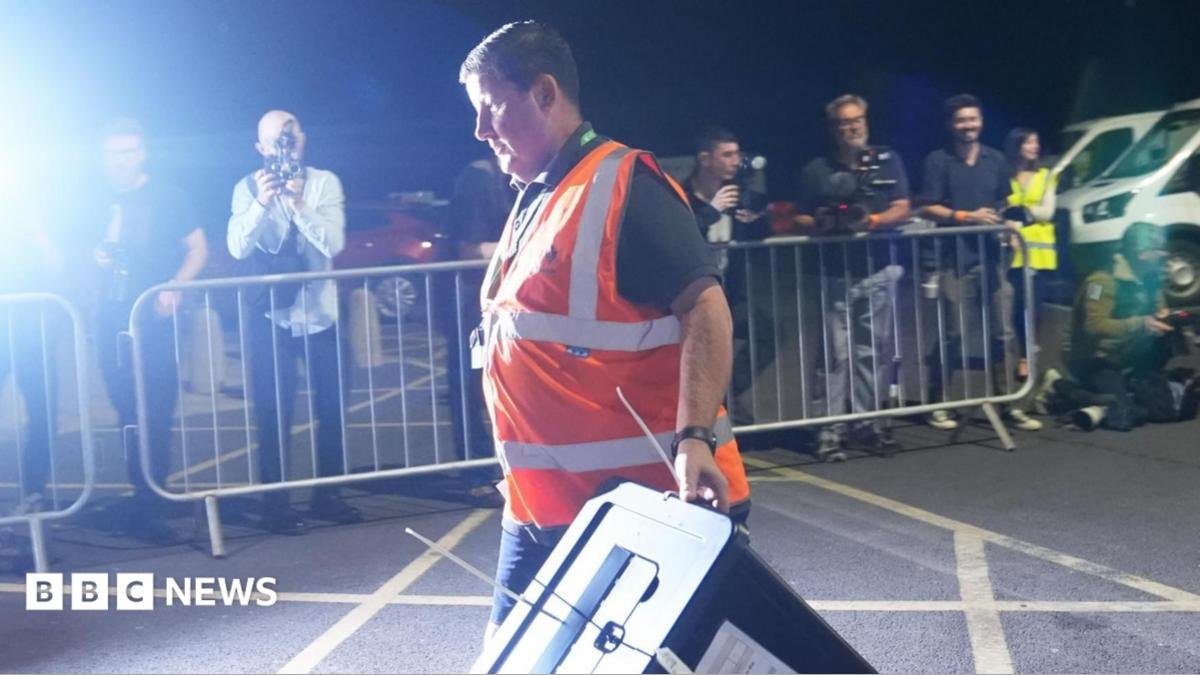 Votes being counted in Clacton by-election triggered by Nigel Farage - follow live