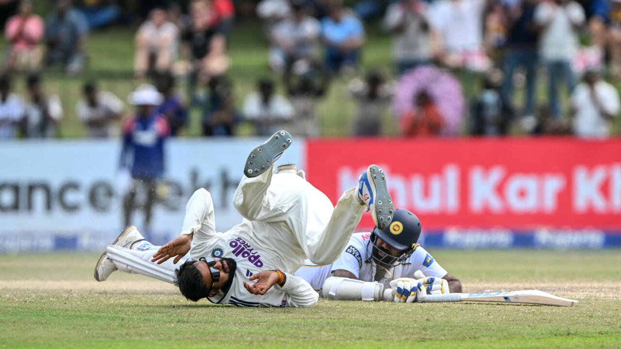 Dinusha defiant as Sri Lanka lead by 170 in India Test