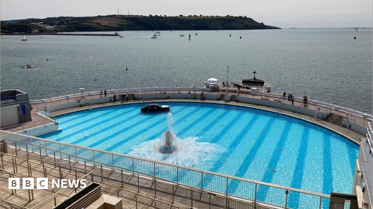 South West's outdoor pools see rise in visitors during hot summer