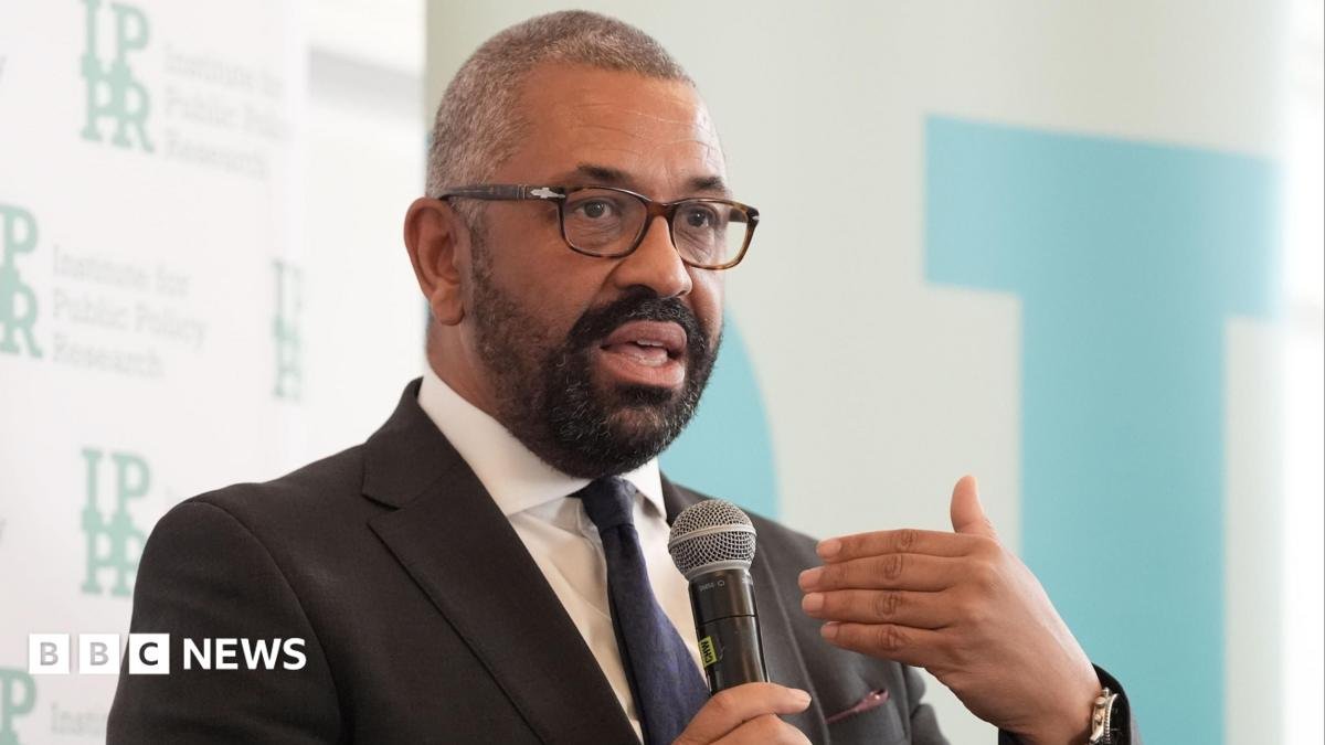 Cleverly quits shadow cabinet to run for London mayor