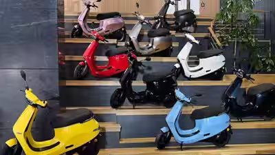 Govt to offer sops up to Rs 5,000 for electric two-wheelers till Mar 2028