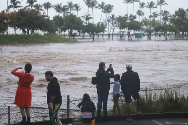 As Tropical Storm Lala approaches Hawaii, here's how businesses can prepare