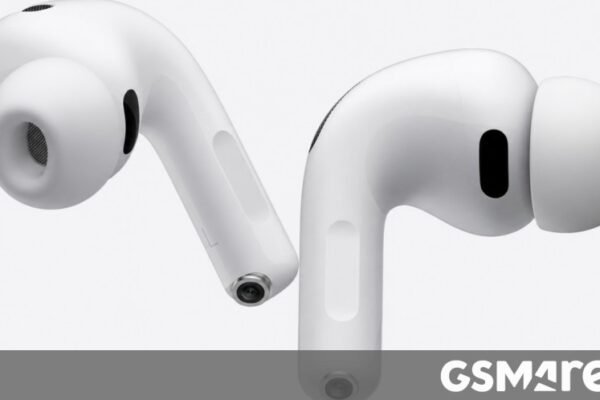 Despite leaked demo, Apple's camera-equipped AirPods still reportedly set for 2027 launch