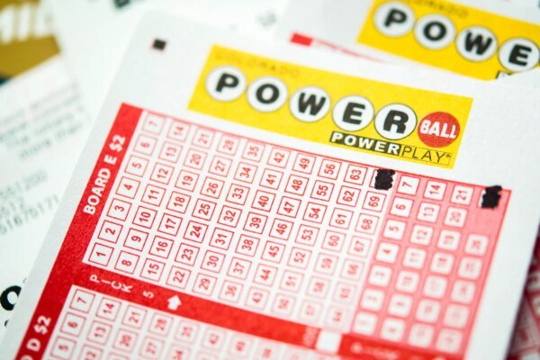 Illinois Powerball ticket wins $1.04 billion jackpot