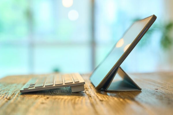 9 Of The Best Bluetooth Keyboards For Your Tablet
