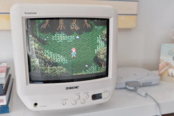 Here's Why Retro Games Look Better On Old CRT TVs