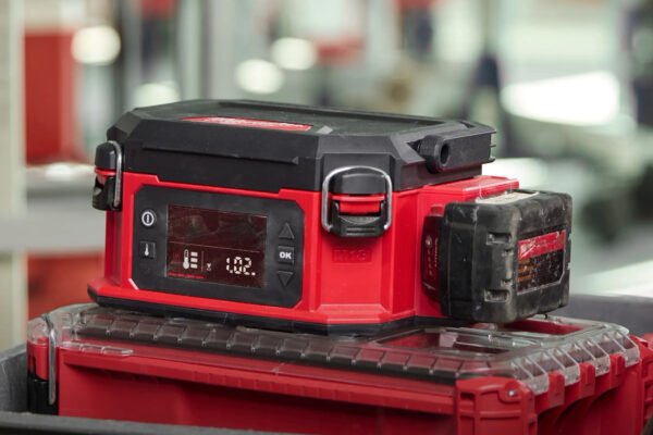 Milwaukee's New Lunch Warmer Uses One M18 Battery To Deliver A Hot Meal On The Jobsite