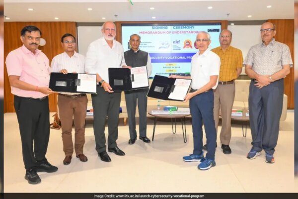 IIT Kanpur Launches Hindi Cybersecurity Course For Students Across 570 Colleges