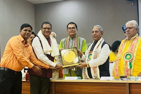 REC Limited Honoured by International Hindi Council for Outstanding Contribution to Official Language