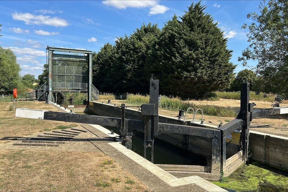 Waterway vandalism puts lives at risk and worsens drought impacts | Environment Agency