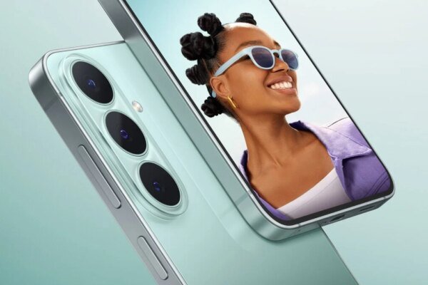 Samsung's Galaxy S26 FE Strips the S26+ Down to Its Basics
