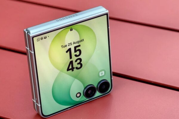 The Galaxy Z Flip 8 is at its best when there’s friction
