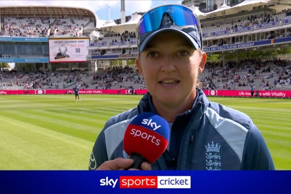 Sarah Taylor lauds England's team friendly environment