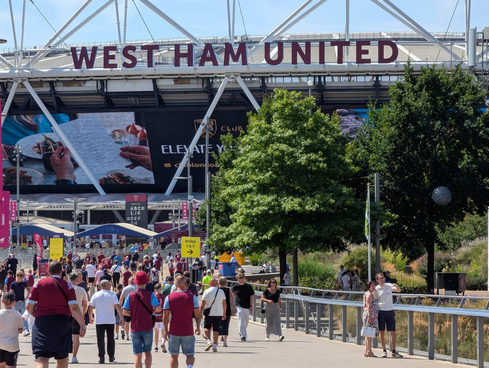 Breaking news | Bid accepted for ‘electric’ winger as West Ham push the boat out