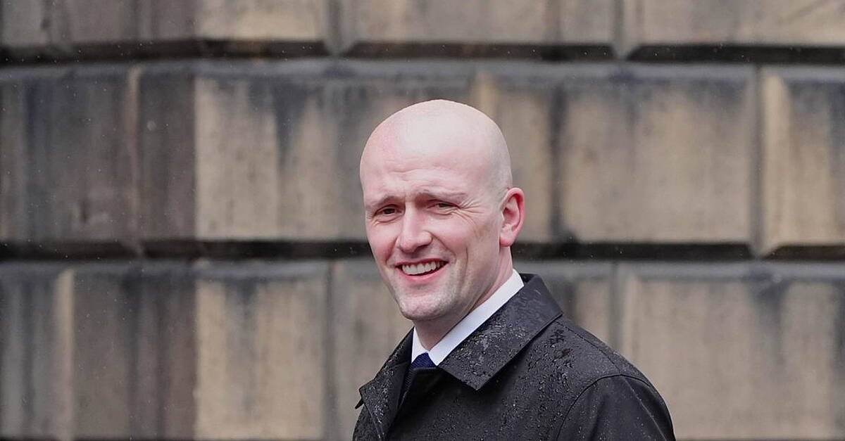 Sturgeon’s SNP book comments were a ‘mistake’, says Flynn