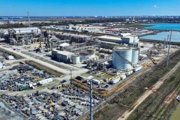 Woodside reviews Texas blue ammonia plant amid ‘different global environment’ | Ammonia