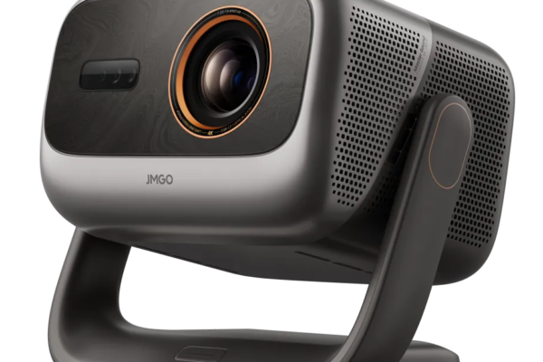 JMGO’s very bright all-in-one projector looks ideal for gamers and sports