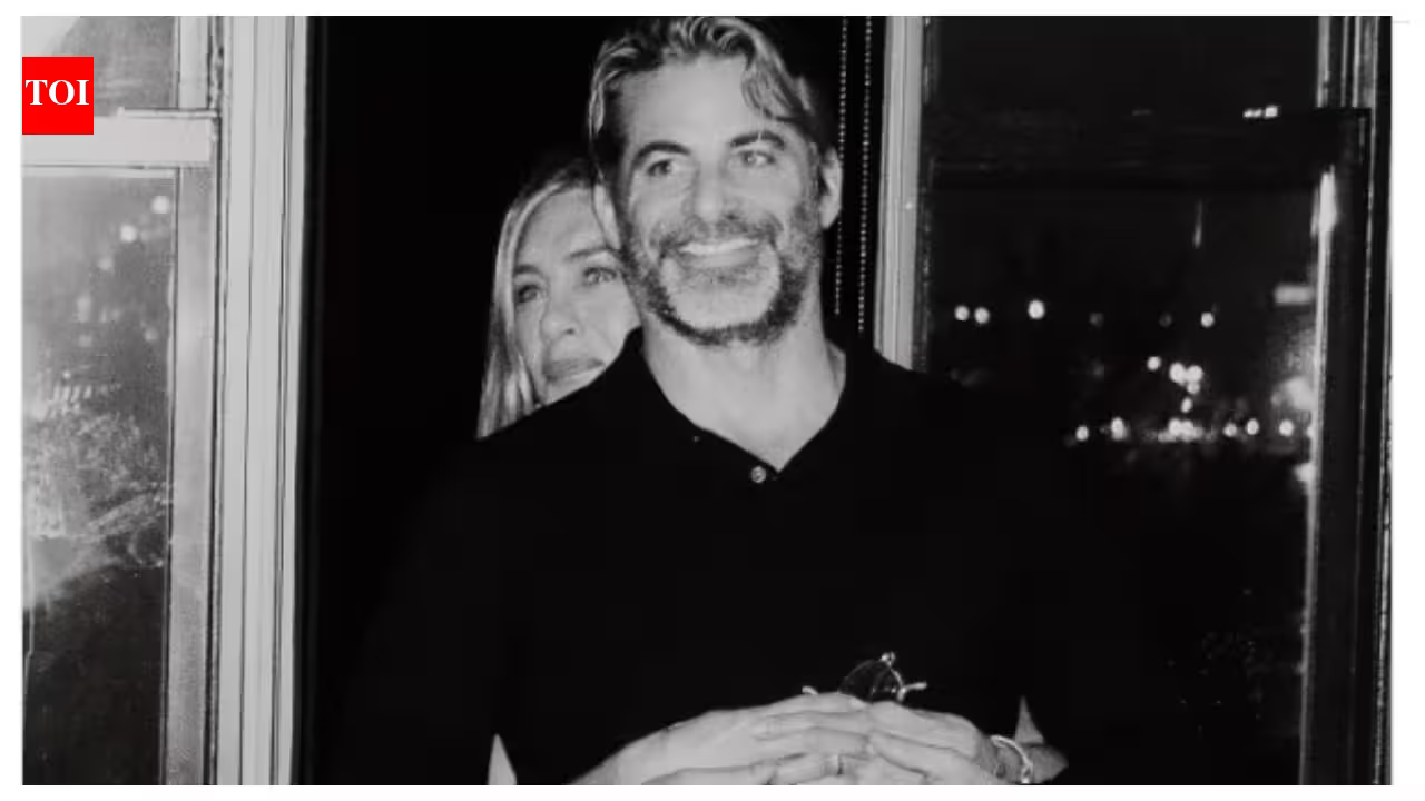 Jennifer Aniston's boyfriend Jim Curtis opens up about romance; calls actress 'open-hearted and king' |