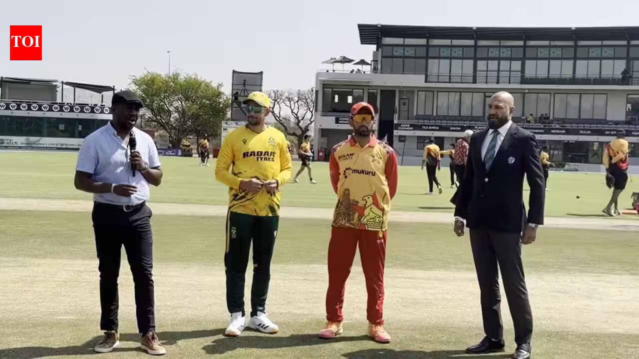 South Africa 145/1 in 14.3 Overs
