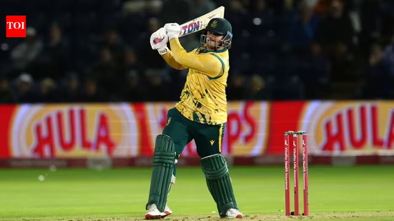 Lhuan-dre Pretorius stars as South Africa beat Zimbabwe again to strengthen tri-series campaign | Cricket News
