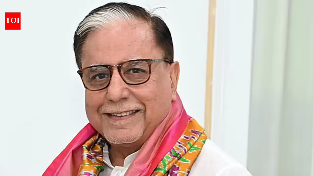 5-member NCLT bench stays Subhash Chandra '6.5cr repayment order