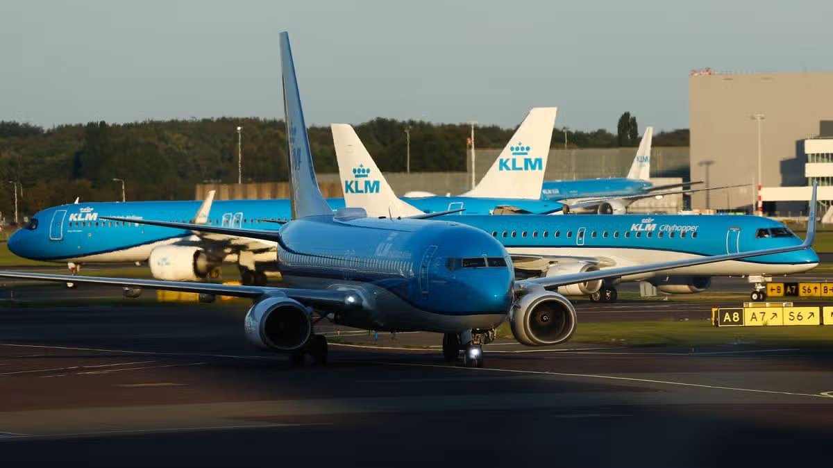 UK airport forced to close 'immediately' as flights cancelled and chaos sparked