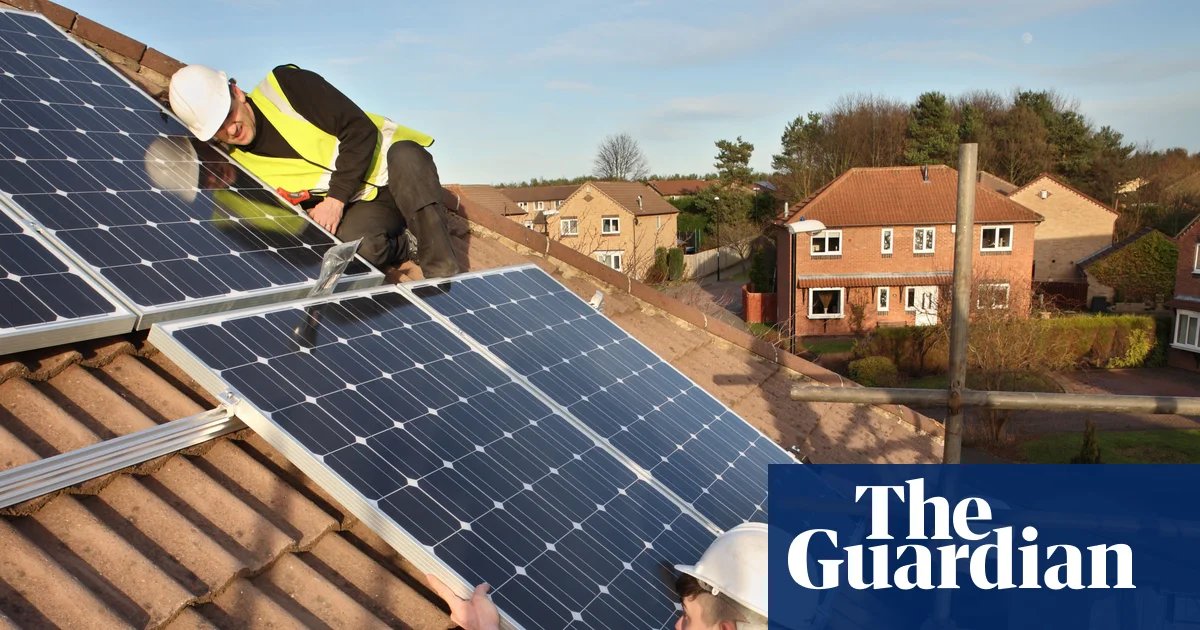 Solar cuts ‘at least £400 from bills in even the cloudiest British areas’ | Solar power