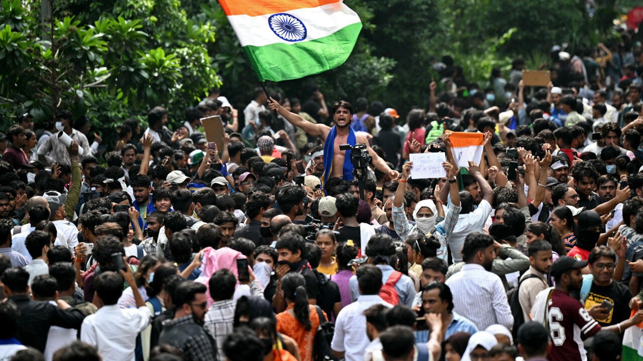 India's top court drops criminal cases against protesters