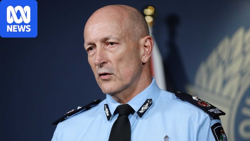 "A Force for Service: Former Queensland Police Commissioner Steve Gollschewski Passes Away at 67"