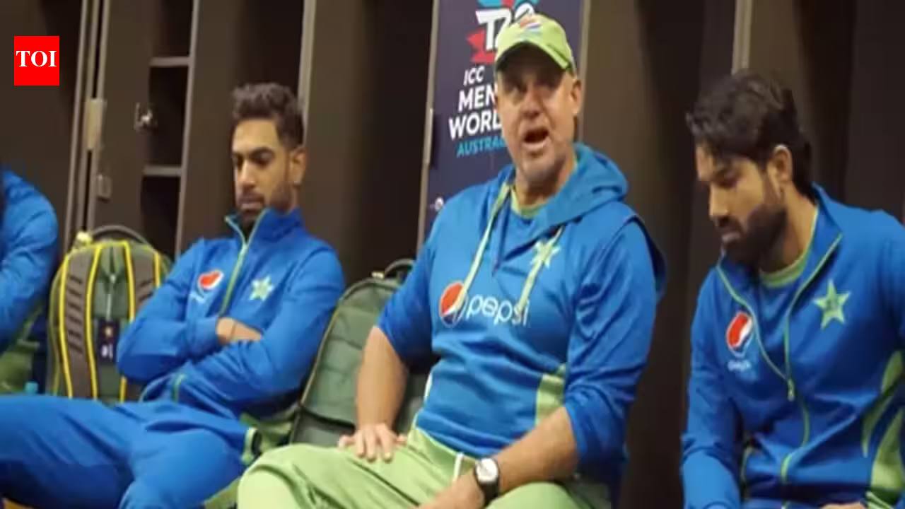 “A Perpetual State of Panic”: Matthew Hayden Tears Into Pakistan’s Chaotic Cricket Culture
