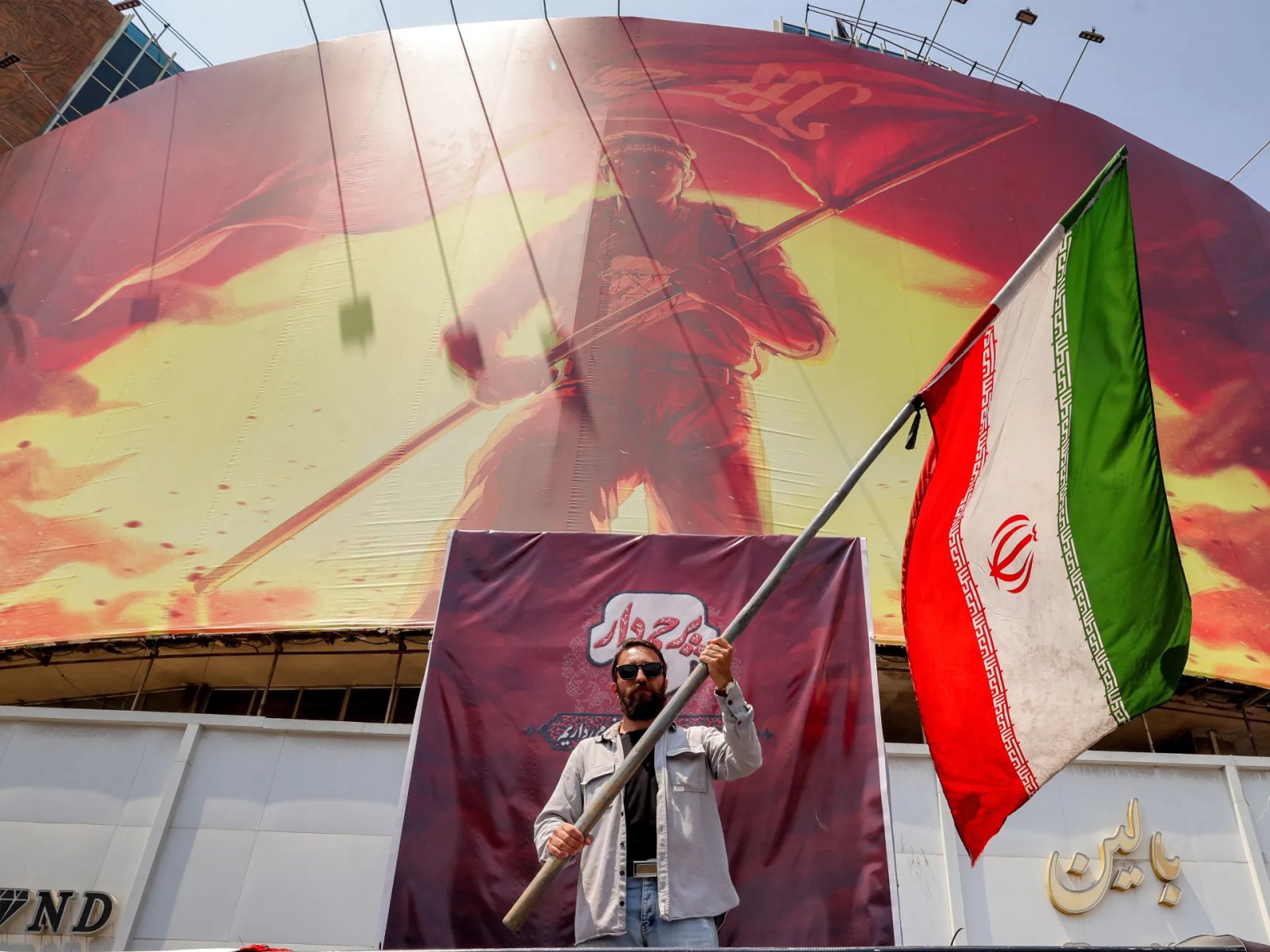 US launches new strikes against Iran as war escalates | US-Israel war on Iran News