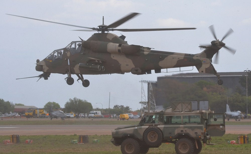 Aerial Mastery: Elite Forces Defy Gravity at AAD 2024