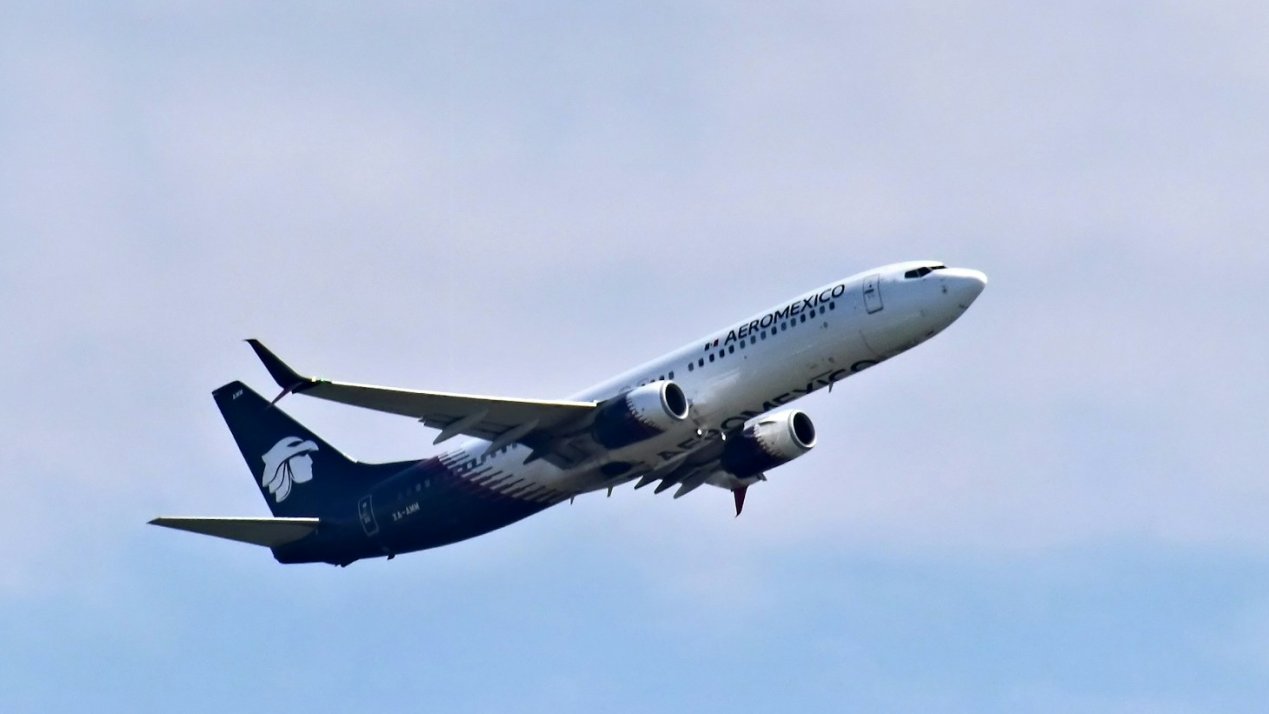 Aeroméxico Under Fire: Watchdog Launches Probe Into Massive Data Breach