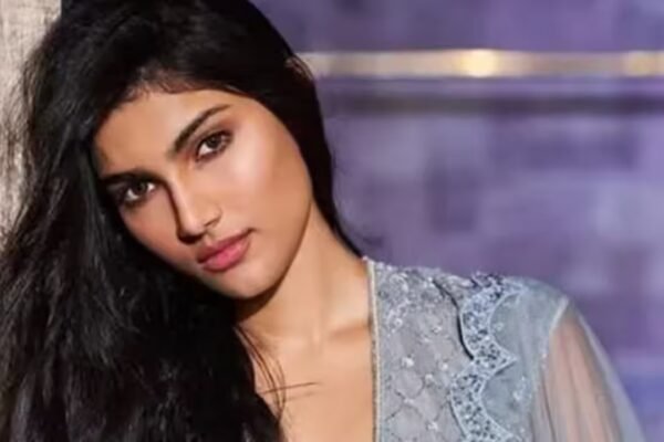 Alizeh Agnihotri and Ashish Chanchlani Unite for Zombie Comedy 'College Fest' as Filming Wraps!