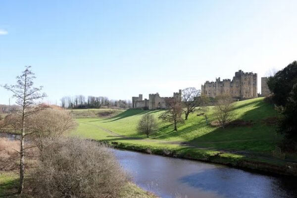 Alnwick Standoff Ends: Locals Topple Duke’s Cottage Plans in Landmark Planning Upset